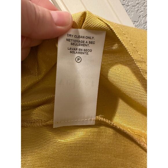 NWT Velvet by Graham & Spencer Metallic Gold Blouse Size S Holiday DateNightLook - Picture 7 of 8